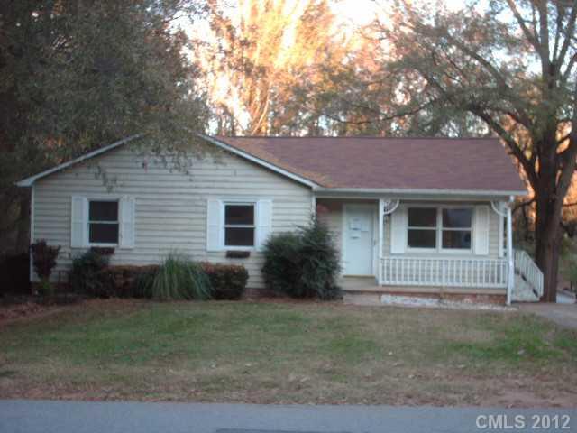 348 6th St., Taylorsville, NC 28681