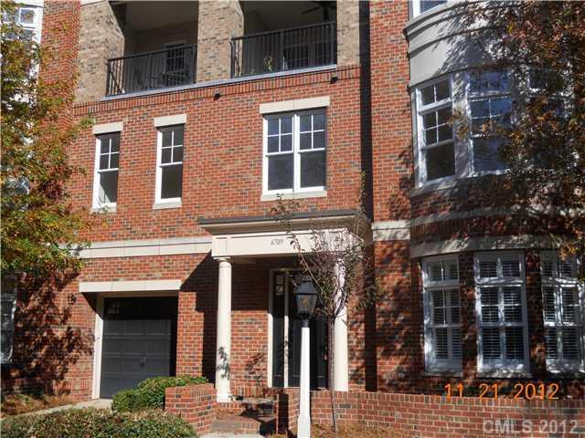 6709 Louisburg Square Ln., Charlotte, NC 28210