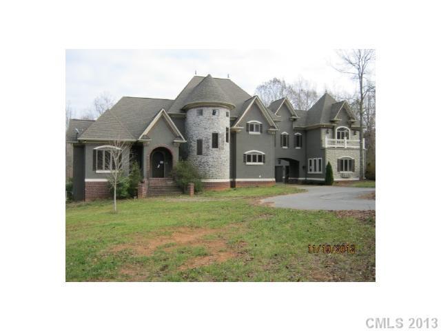 6955 Everwood Ln., Iron Station, NC 28080