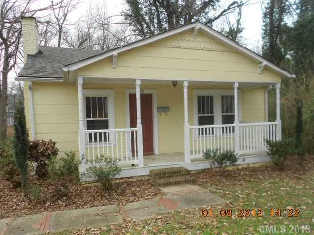 900 Sweetbriar St., Charlotte, NC 28205