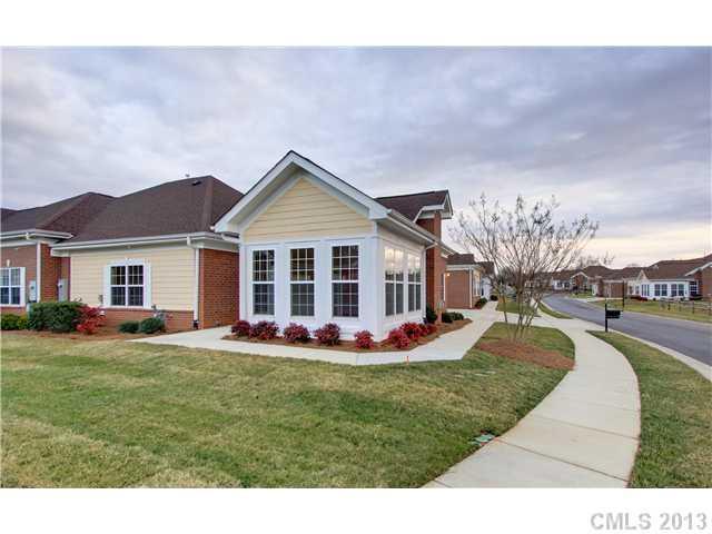 3320 Abbey Walk Ln. #32D, Matthews, NC 28105