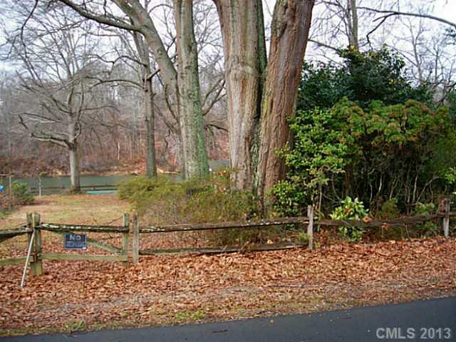 1307 Riverside Dr., Charlotte, NC 28214