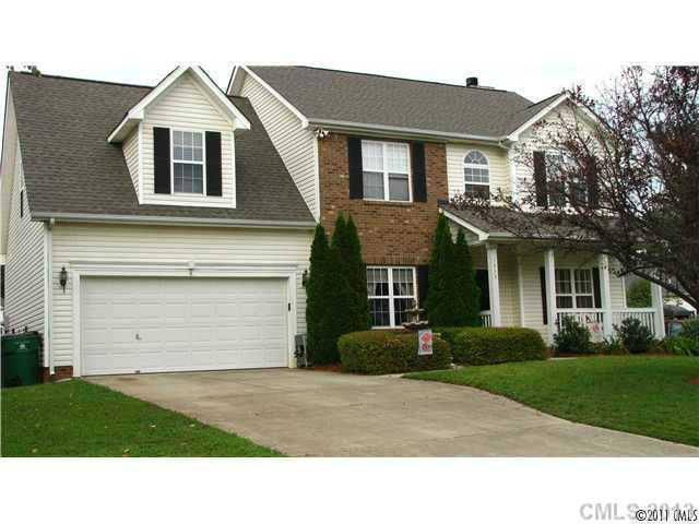 1833 Conifer Cir., Charlotte, NC 28213