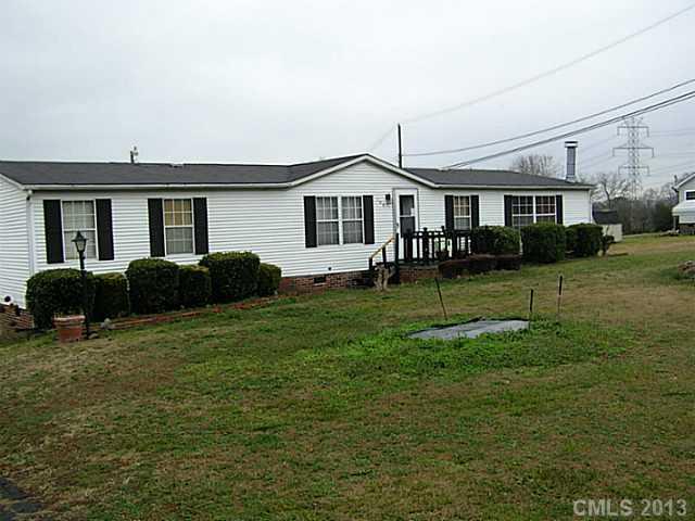 198 Moss Dr., Concord, NC 28027