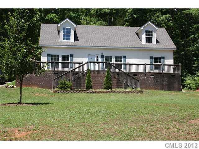 138 Almond Dr., Gastonia, NC 28052