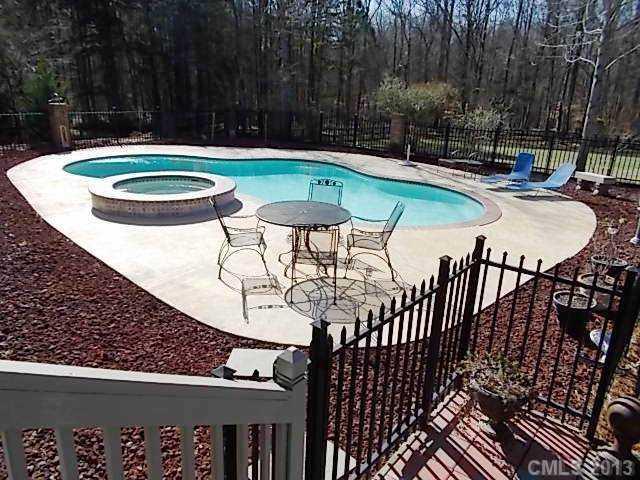 7019 High Oaks Dr., Weddington, NC 28104