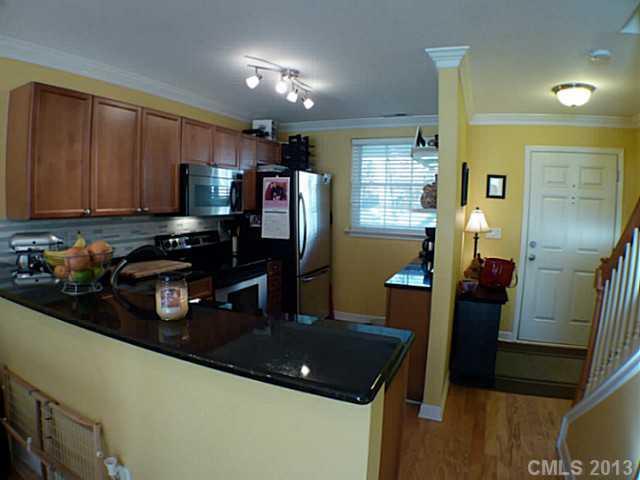 1230 Green Oaks Ln. #A, Charlotte, NC 28205