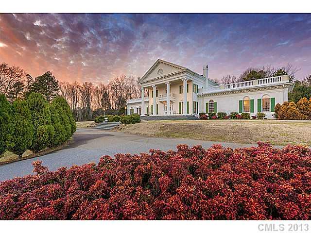 200 Avinger Ln., Davidson, NC 28036