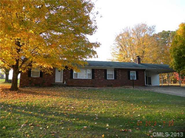 168 Lewis Ferry Rd., Statesville, NC 28677