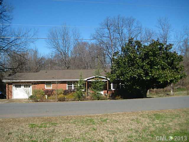 207 Blythe Mill Rd., Waxhaw, NC 28173