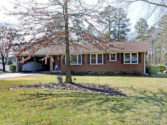 2235 N Enochville Ave., Mooresville, NC 28115