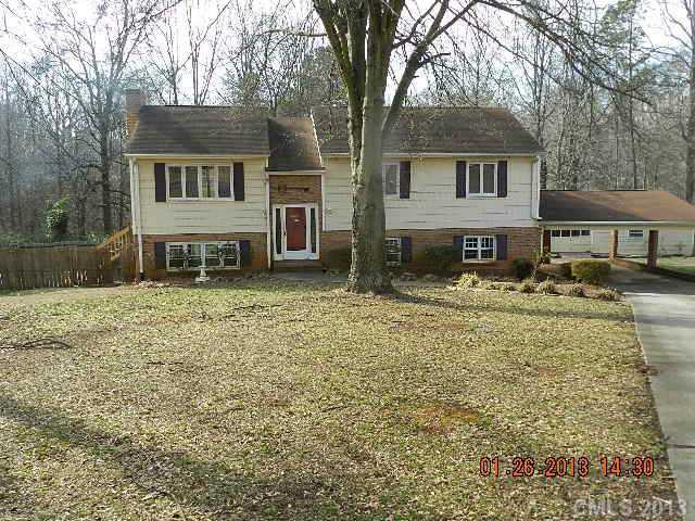 4909 Sweetwood Ln., Gastonia, NC 28056