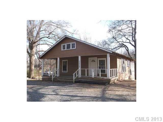 3824 Ironwood St., Charlotte, NC 28206