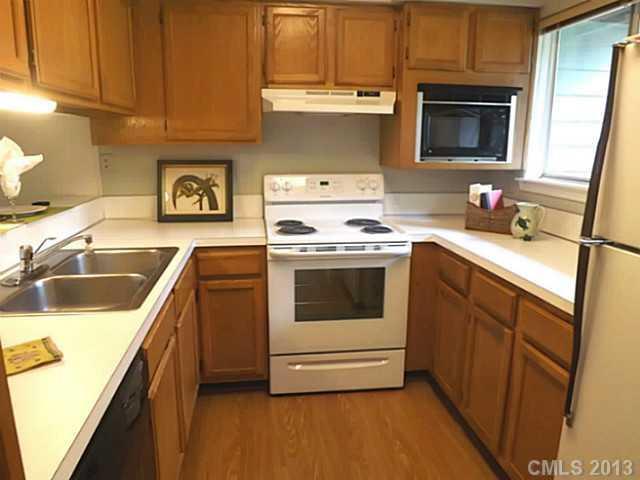 2534 Stradbrook Dr. #A, Charlotte, NC 28210