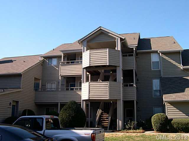 2555 Stockbridge Dr. #C, Charlotte, NC 28210
