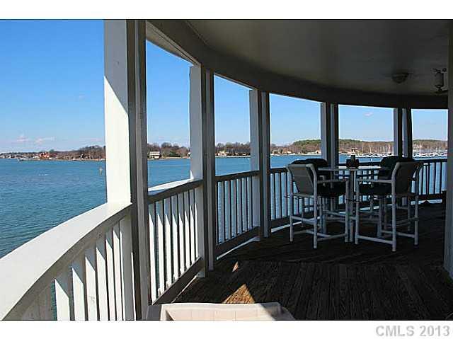 18609 Vineyard Point Ln., Cornelius, NC 28031