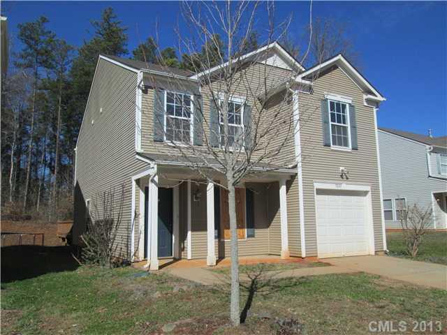 7229 Fox Point Dr., Charlotte, NC 28269