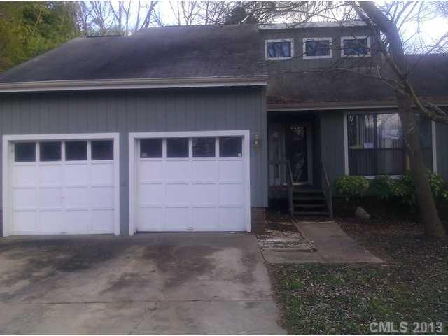 6812 Bonita Vista Ln., Charlotte, NC 28227