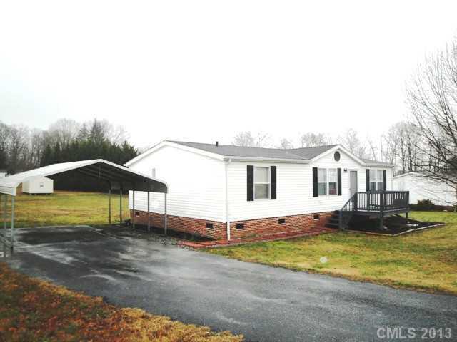 8815 Arrow St., Hickory, NC 28601