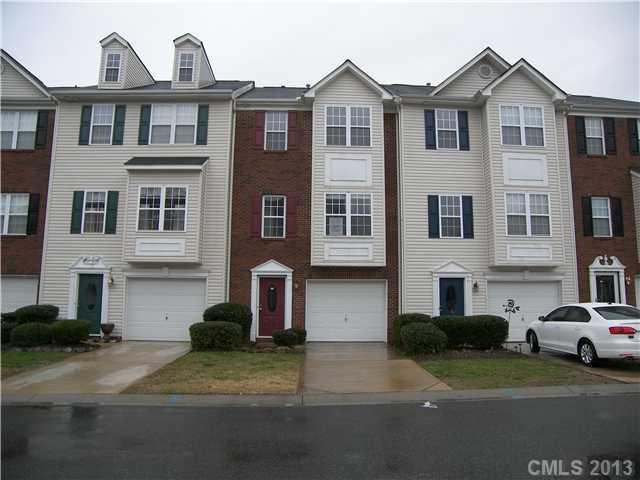 317 Rock Ridge Ln., Mount Holly, NC 28120