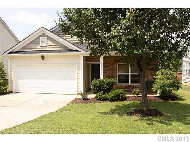 8129 Chatham Oaks Dr., Concord, NC 28027