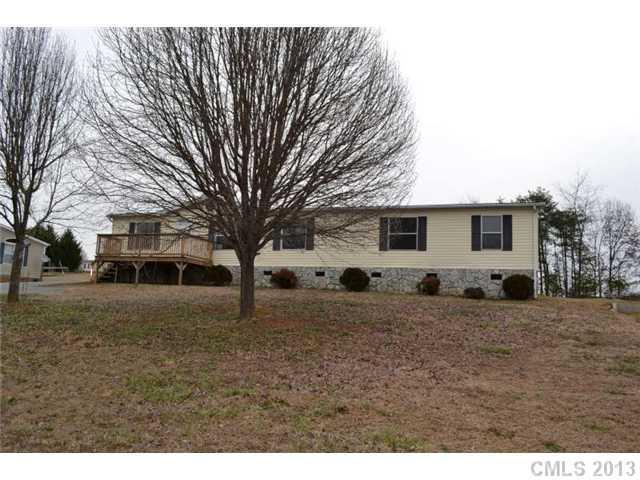 2114 Hunterwood Dr., Hickory, NC 28601