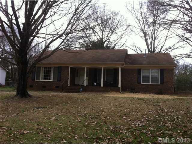 5900 Mullis Rd., Charlotte, NC 28215