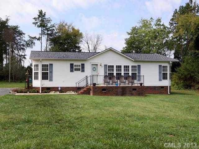 824 Perry Rd., Troutman, NC 28166