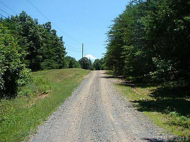 9/10 Mercedes Dr., Albemarle, NC 28001