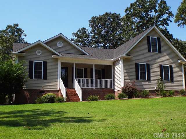 393 River Run Rd., Statesville, NC 28625