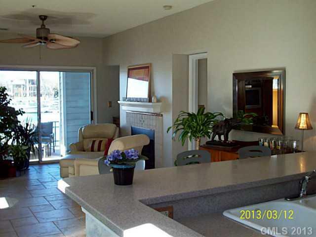 18763 Vineyard Point Ln. #16, Cornelius, NC 28031