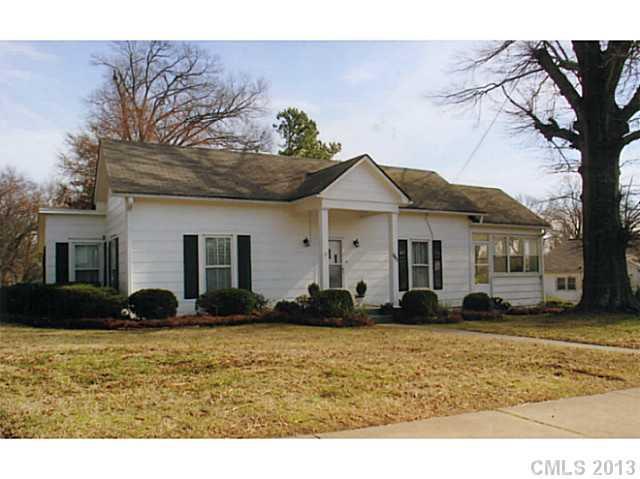 303 South St., Davidson, NC 28036