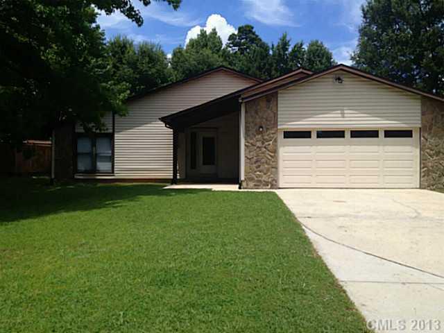 6125 Long Pine Dr., Charlotte, NC 28227