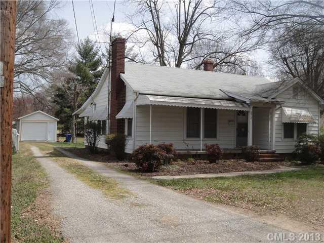 272 E Mcneely Ave., Mooresville, NC 28115