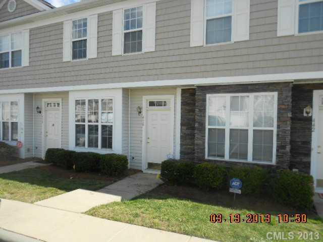 438 Goldstaff Ln., Charlotte, NC 28273