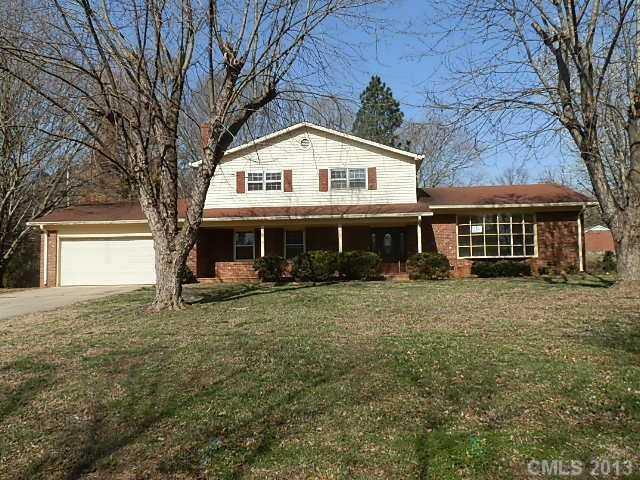 305 Knollwood Ave., Salisbury, NC 28144