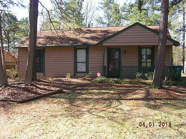 6106 Woodthrush Dr., Charlotte, NC 28227