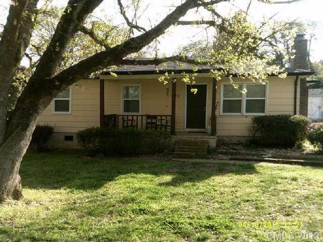 639 Noles Dr., Mount Holly, NC 28120