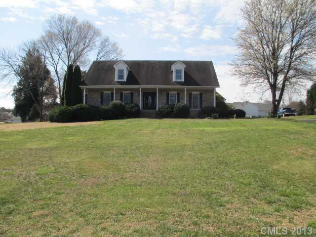 205 Brook Valley Dr., Salisbury, NC 28147