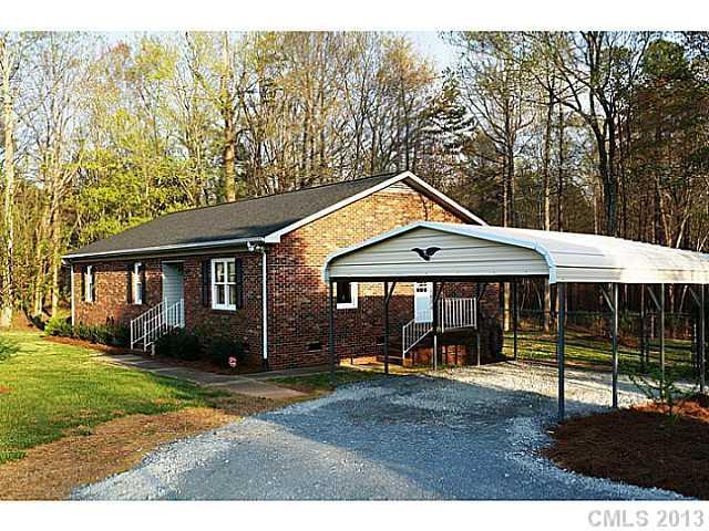 5715 Caravan Ln., Waxhaw, NC 28173