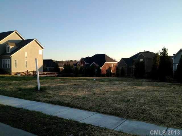 1824 Laveta Rd., Charlotte, NC 28269