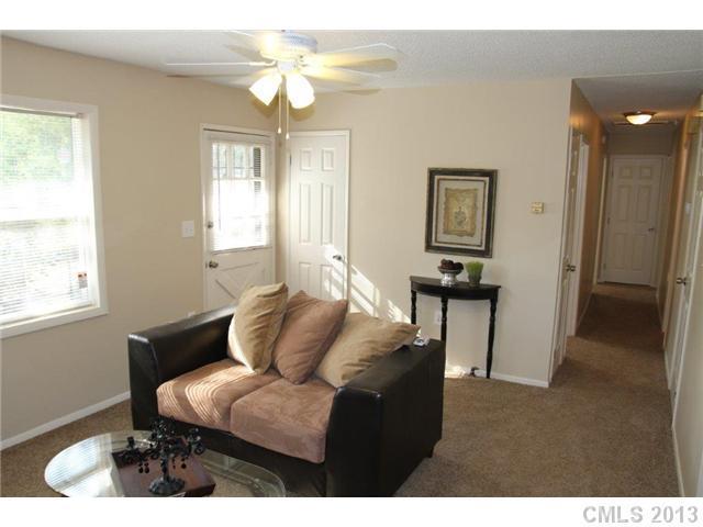 1099 King St., Statesville, NC 28625