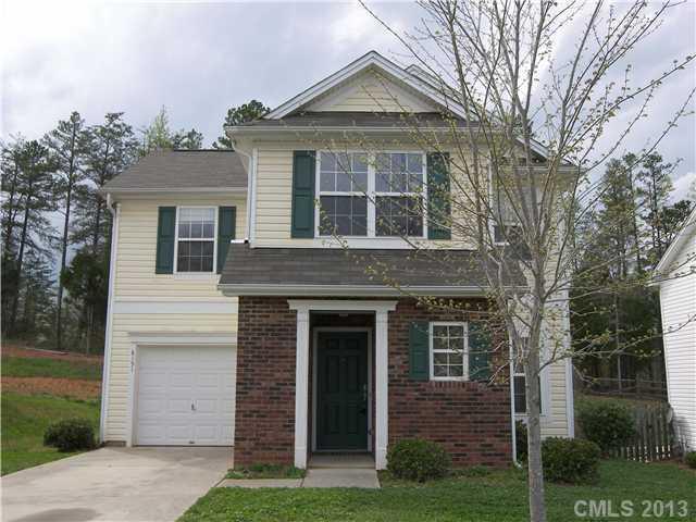 8151 Deodora Cedar Ln., Charlotte, NC 28215