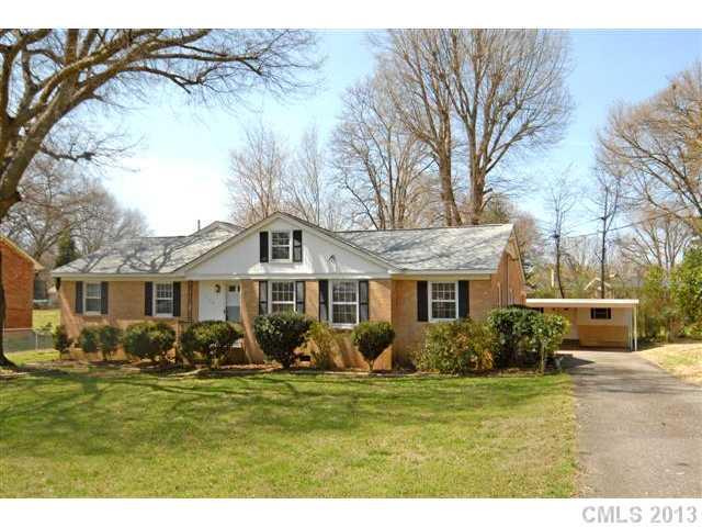1702 Fairfield Dr., Gastonia, NC 28054