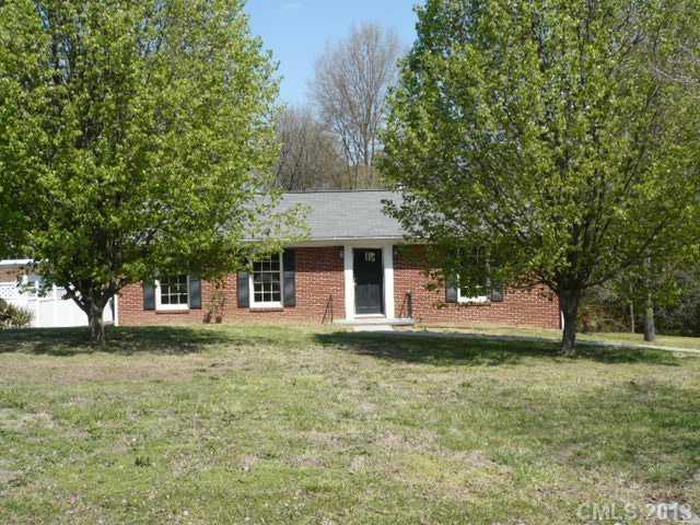 2203 Englewood St., Kannapolis, NC 28083
