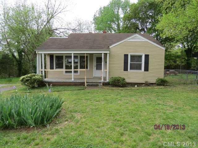 1245 Fordham Rd., Charlotte, NC 28208