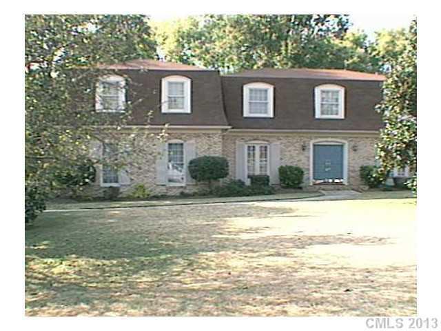 3914 Huntcliff Dr., Charlotte, NC 28226