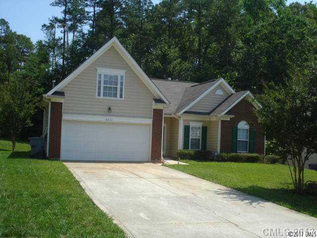 6016 Shining Oak Ln., Charlotte, NC 28269