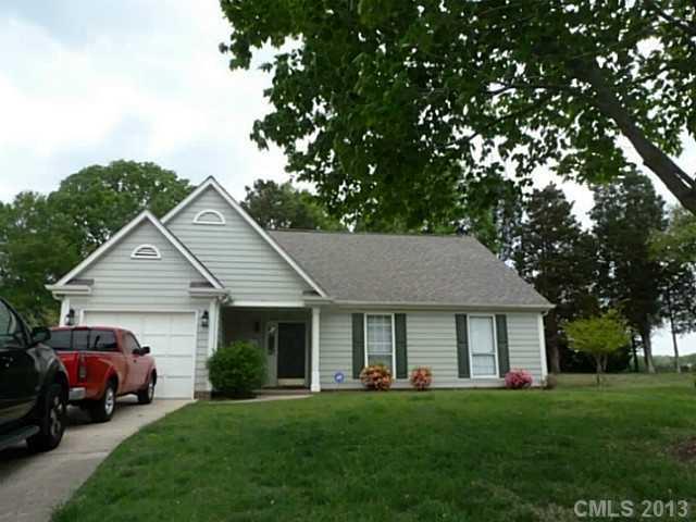 2325 Linda Lou Ct., Charlotte, NC 28213