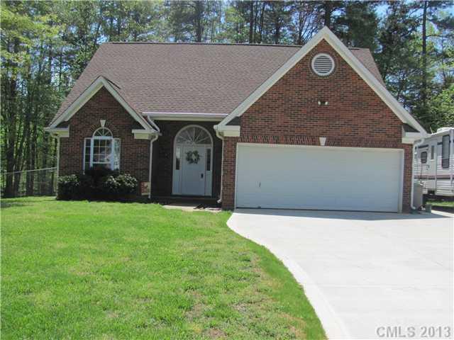 7134 Hunters Bluff Dr., Denver, NC 28037